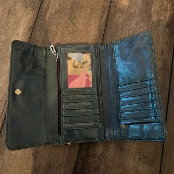 Guess Wallet - Picture 2 of 3